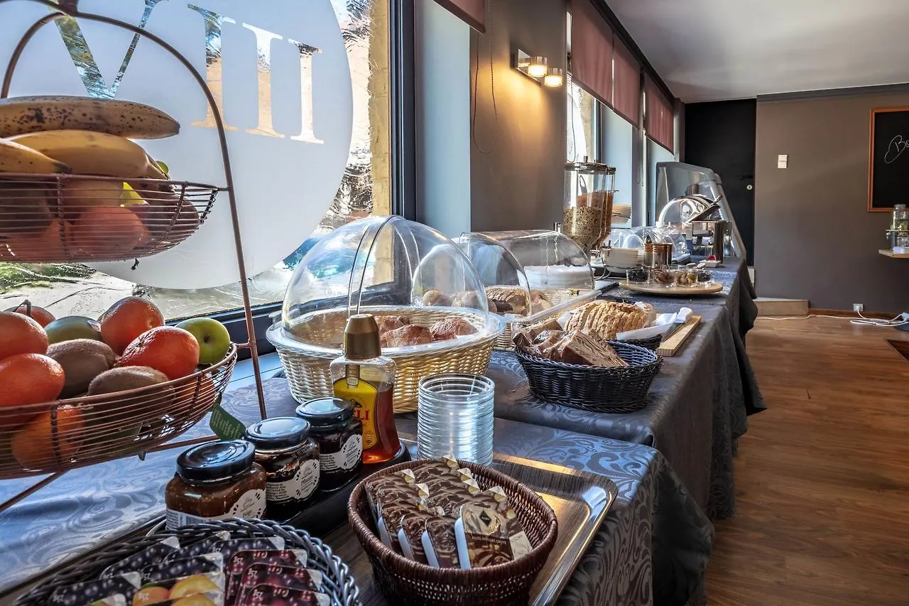 Park Hotel Airport Шарлеруа 3*,